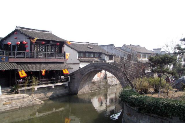 紫色魔法师守城中文版
